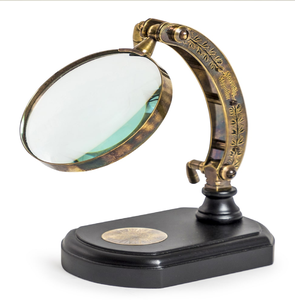 Loupe de table en laiton avec support rectangulaire robuste et inclinable, design classique Disponible au tarif de gros - Product Image 6
