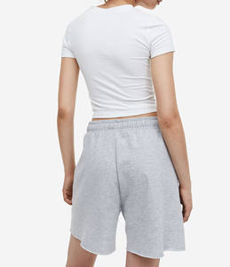 T-shirt de couleur unie et ensemble court d'été pour femmes ensemble col rond vêtements de sport ensemble court à manches courtes Logo personnalisé chemise tendance ensemble de vêtements d'été - Product Image 2