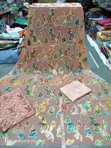 ชุดแต่งงานแฟรนซาวีขายดี คุณภาพสูง ผ้าไหมแท้ 100% พิมพ์ลายหลากสี ประดับคริสตัล ผ้าทอระบายอากาศได้ดี สไตล์โซมาลี - Product Image 5