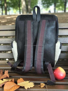 Mochila de Viaje y Escolar de Cuero Genuino con Cierre y Patrón de Letras Vintage para Hombre y Mujer HNBP-0062 - Product Image 6