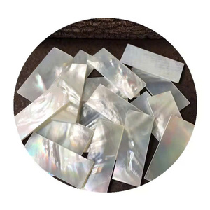 Piezas de fregona blanca, amarilla, negra para manualidades naturales: losa de nácar, concha marina precortada, tamaño 38mm X 25mm X 1,5mm. - Product Image 2