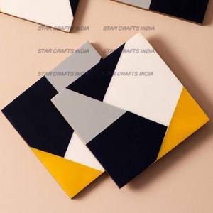 Nouveauté : Ensemble de dessous-de-verre carrés en bois et résine avec support, articles de cuisine, décoration de table, nouveau style à prix de gros - Product Image 2