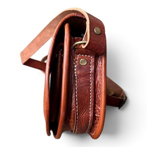 Sac bandoulière bohème en cuir véritable fait main, style vintage, en cuir de vachette Crazy Horse, avec fermeture éclair, pour femme, OEM ODM - Product Image 2