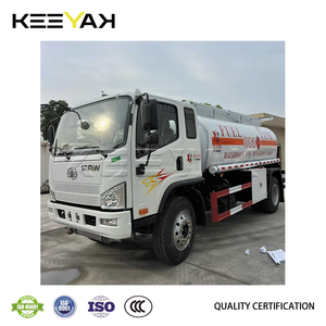 FAW Camión cisterna de aceite 5CBM 4X2 Diesel Gasolina 5000 litros Tanque de combustible Camión Cummins Motor Opcional Fábrica Dirce Suministro para la venta - Product Image 2