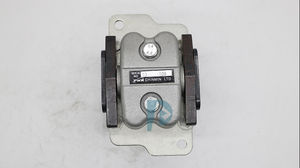 Vanne de commande pilote 7021604250/702-16-04250 pour engins de construction, accessoire de translation pour modèles PC160LC-7 - Product Image 2
