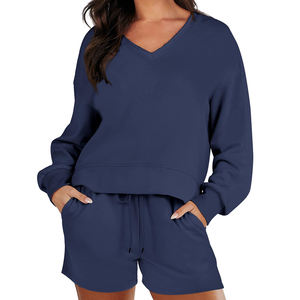 Fabriqué en usine Logo personnalisé 2 pièces 100% coton polaire femmes ensembles courts hiver décontracté Streetwear Sweat Shorts sweat tenues - Product Image 1