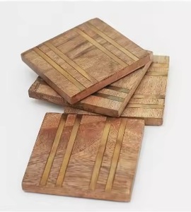 Dessous de verre en bois et en résine de fabrication unique pour les cadeaux, les ustensiles de cuisine et la décoration intérieure - Product Image 5
