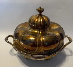 จานใส่เนยสีทองทองเหลืองอุปกรณ์เสริมสำหรับห้องครัวและรับประทานอาหารดีไซน์แบบวินเทจภาชนะเสิร์ฟชีสและเนย - Product Image 1