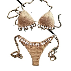 Bikini de Ganchillo con Diseño de Conchas Marinas en Tono Marrón Bronceado, Tendencia Actual - Product Image 1