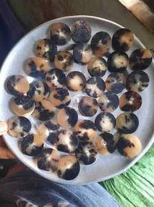 Qualité supérieure 100% naturel buffle/corne de vache bouton blancs couleur 09 pour l'industrie des boutons directement de l'artisanat mondial Impex - Product Image 3