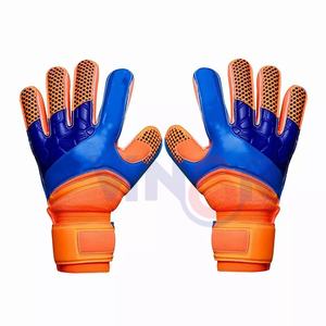 Gants de gardien de but de football en latex personnalisés de haute qualité 2026, cuir imperméable pour l'entraînement, tendance, service OEM - Product Image 2