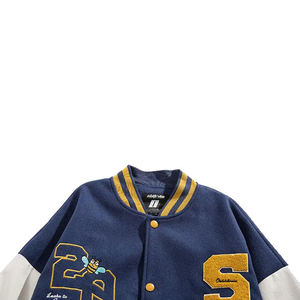 Chaqueta Universitaria de Cuero Vacuno de Alta Calidad para Hombre, Personalizada, Estilo Urbano, Cuello Alto, Bordada, Curtida, para Equipos Deportivos de Invierno - Product Image 3
