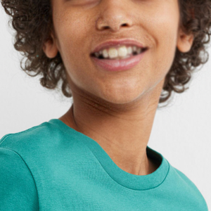 Camisetas de manga corta para niños, camisetas ligeras con cuello redondo ajustadas, Camiseta lisa de algodón 100% para niños para jóvenes - Product Image 5