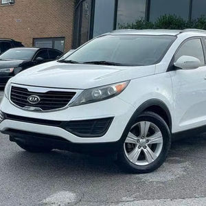 2012 para Sportage LX SUV, Volante a la Izquierda, Asientos de Cuero, Neumáticos R19, Automático - Product Image 1