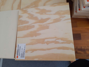 Vietnam Factory's Best Price AA Grade Pine Plywood High-Strength Eco-Friendly 6-8 Times Reuse E0 Formaldehyde Emission Standards - Product Image 5