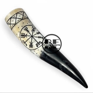 Corne à boire Viking sculptée en logo personnalisé écologique en gros artisanat naturel avec style animal religieux pour Noël flagrante - Product Image 1