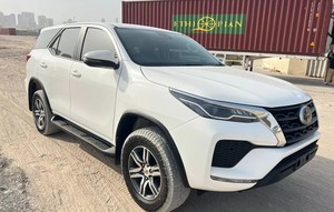 Toyota Fortuner 2.7L Gasolina 2023 Blanco Impecable, Volante a la Izquierda, 4x4, Asientos de Tela Usados, Sistema de Navegación, Control Remoto, Automático, R18, Luces - Product Image 3