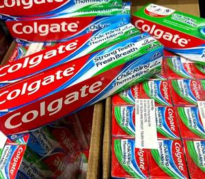 Cho Ba Hành Động <span class=keywords><strong>Max</strong></span> Tươi Làm Trắng Kem Đánh Răng Mát Mẻ Bạc Hà 100Ml Thảo Dược Dâu Tây Thơm Than Dùng Một Lần Nhà Di Động - Product Image 6