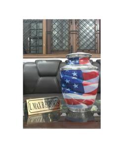 Conception personnalisée Urnes en métal de bonne qualité Fabricant et exportateur d'urnes en métal de forme classique faites à la main Fournisseur en gros - Product Image 4