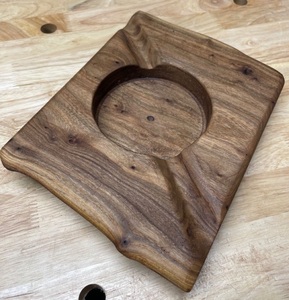 Cendrier en bois lisse de qualité supérieure avec un design carré de style américain, taille personnalisée pour une décoration intérieure élégante et une utilisation en extérieur - Product Image 4