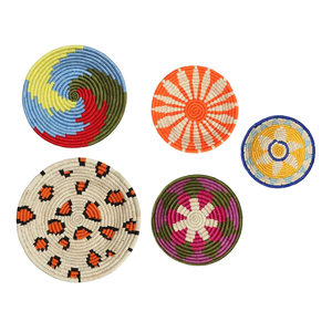 Venta al por mayor 2023 hecho a mano Sabai Grass placas de pared decorativas juego de cinco disponibles en placas de pared de embalaje asequible - Product Image 2