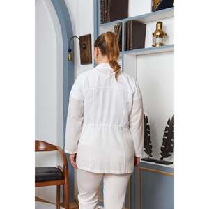 Veste en lin mélangé blanc grande taille RMG avec ceinture ajustable, vêtement d'extérieur confortable et élégant pour femmes - Product Image 4