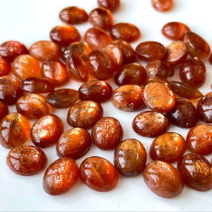 Cabochon ovale en pierre de soleil naturelle 6x8mm de qualité AAA-Cabochon ovale en pierre de soleil de qualité supérieure - Product Image 1