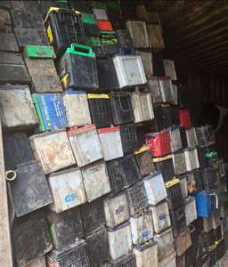 Batterie de voiture usagée de haute qualité, prête à être expédiée, au plomb acide déchargé, économique, vente en gros, fabriquée en Allemagne - Product Image 6