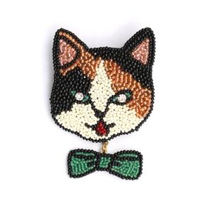 Venta al por mayor hermosos broches de moda nuevo diseño lingotes broches de alambre tela bordada mejor calidad bajo precio-con cuentas - Product Image 2