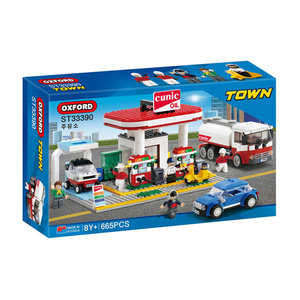 Estación de servicio Oxford Town ST33390, juego de bloques de construcción de 665 piezas para niños mayores de 8 años, tema de transporte - Product Image 1