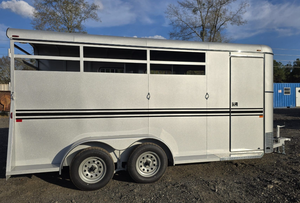 Bee Durango 3-Horse <b>Trailer</b> Bumper Pull <b>Trailer</b> – Built for Comfort, Durability & Convenience Fast Shipping - Product Image 4