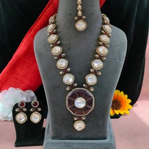 Monalisa ชุดจี้หินและจี้ kundan กับ Maang Tikka สำหรับผู้หญิงสไตล์ sarees, lehengas หรือแม้กระทั่งเสื้อผ้าตะวันตก indo - Product Image 3