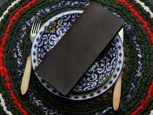 Titular de cheque de restaurante de cuero de alta calidad con logotipo personalizado para restaurante, presentador de invitados de cheque de cuero genuino, LBH-0002 - Product Image 2