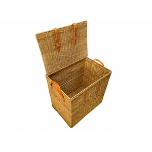 Panier de rangement en rotin avec fermeture en cuir, panier de rangement artisanal, vente en gros, écologique, fabriqué au Vietnam - Product Image 1