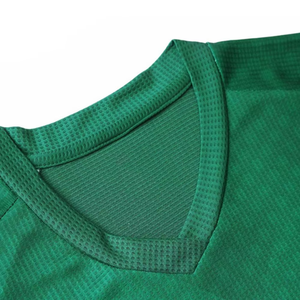 Conjunto de Uniforme de Fútbol Personalizado, Uniforme Deportivo de Secado Rápido con Impresión de Logotipo, Diseñado para Equipos de Fútbol - Product Image 3