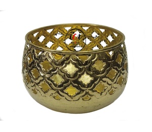 Nouvelle arrivée Pot de jardinières en aluminium gaufré et texturé au fini or pour le jardin et la décoration de la maison pour la plantation de fleurs - Product Image 1