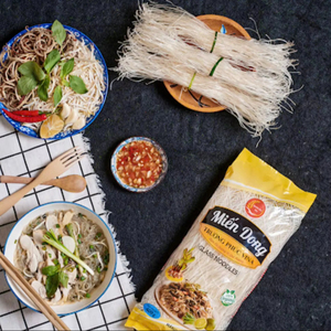 Gạo Bún Chất Lượng Cao Trong Túi Bao Bì 200gr 85% Sắn Tinh Bột 15% Nước Sạch Khô Bún Khô Thực Phẩm Việt Nam OEM/ODM - Product Image 1