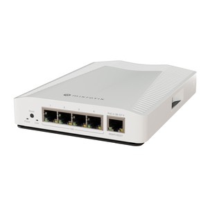 Commutateur MikroTik CRS304-4XG-IN, 1x RJ45 1000 Mb/s, 4x 10G RJ45, RouterOS v7 - Product Image 1