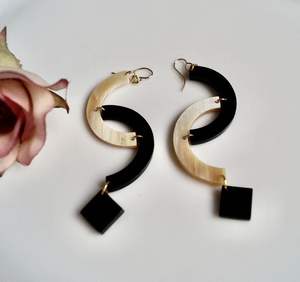 Pendientes de Resina de Color Personalizados, Hechos a Mano, de Alta Calidad, Pulidos, Lujosos y a la Moda para Mujer, de la India. Artesanías de Resina - Product Image 5