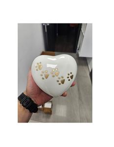 Urna para Mascotas de Latón Blanco Dorado Estilo Americano de Brassworld India, Capacidad de 220 Pulgadas Cúbicas, Diseños Personalizables - Product Image 1