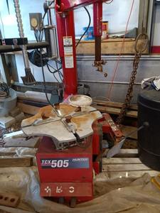 Suministro del fabricante: Oferta 2025 para máquina desmontadora de neumáticos Hunter, desmontadora de neumáticos TCX 505 económica en venta - Product Image 4