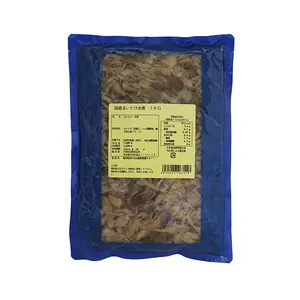 Prezioso fungo Maitake Shiitake giapponese che mangia nutrimento di campo bollito