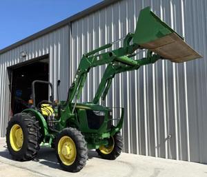 Tracteur agricole d'occasion 2023 John For Deere Compact Tractors à vendre - Product Image 4