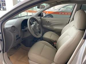 Vehículo de gasolina Certificado de lujo NN-iss-an Sunny 2015 1.5XE Manual Comfort Edition Sedan Kilometraje 78.800Km con estilo moderno - Product Image 4