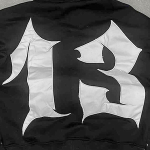Sudadera con capucha personalizada con cremallera y diamantes de imitación para hombre 500 GSM Heavyweight 100% algodón bordado desgastado Sudadera con capucha de mezcla de algodón - Product Image 6