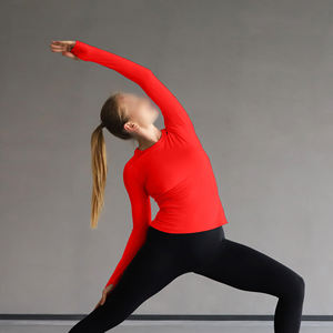 Vente en gros de hauts de yoga d'entraînement flexibles à manches longues avec trou pour le pouce pour femmes, à séchage rapide, élégants, pour la course à pied - Product Image 6