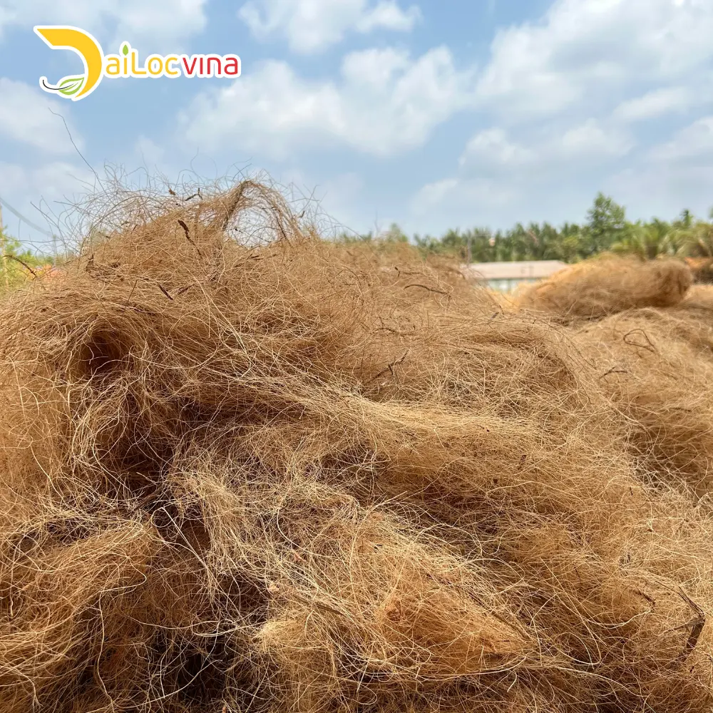 COIR FIBER COCO FIBER FOR ROPE RAW MATERIAL MADE IN VIETNAM