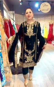 Haut de travail à broderie lourde avec manches longues Designer Style indien Velours en viscose Séquence lourde Haut et bas de travail avec Dupatta - Product Image 4