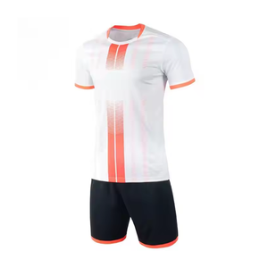 Logo personnalisé Vêtements de football confortables et respirants Service OEM pour vêtements de sport T-shirts de football uniformes - Product Image 3