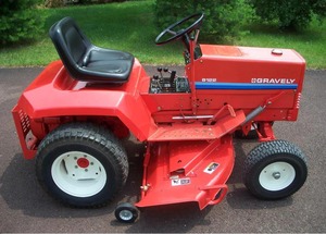 Tractor cortacésped Gravely 8163-G rojo 2WD, fácil de operar - Product Image 3